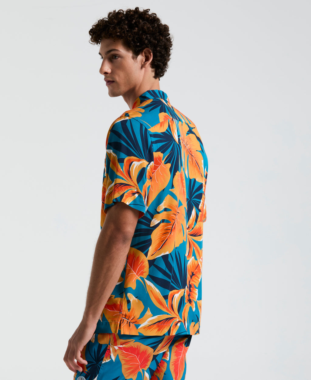 EcoVero™ Tropical Leaf Print Shirt